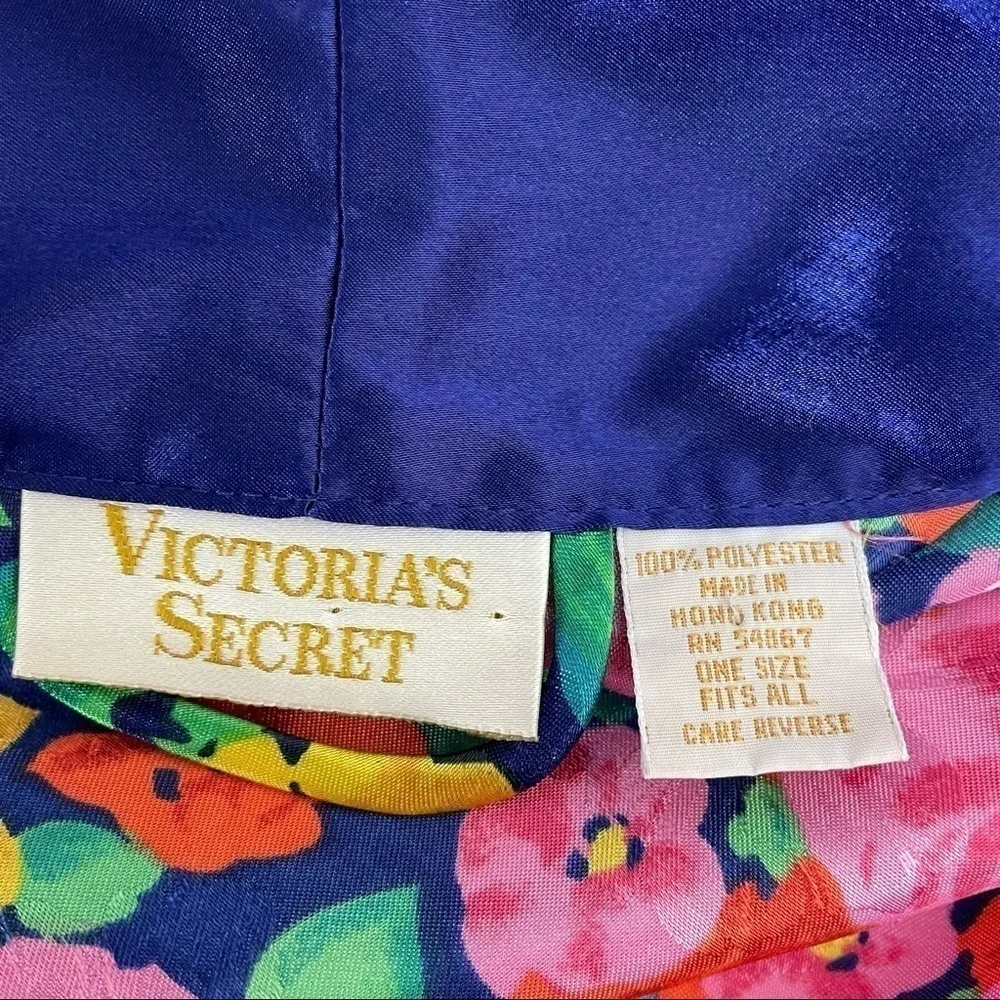 Vintage Gold Label VS floral robe and nightgown set medium - Picture 10 of 11